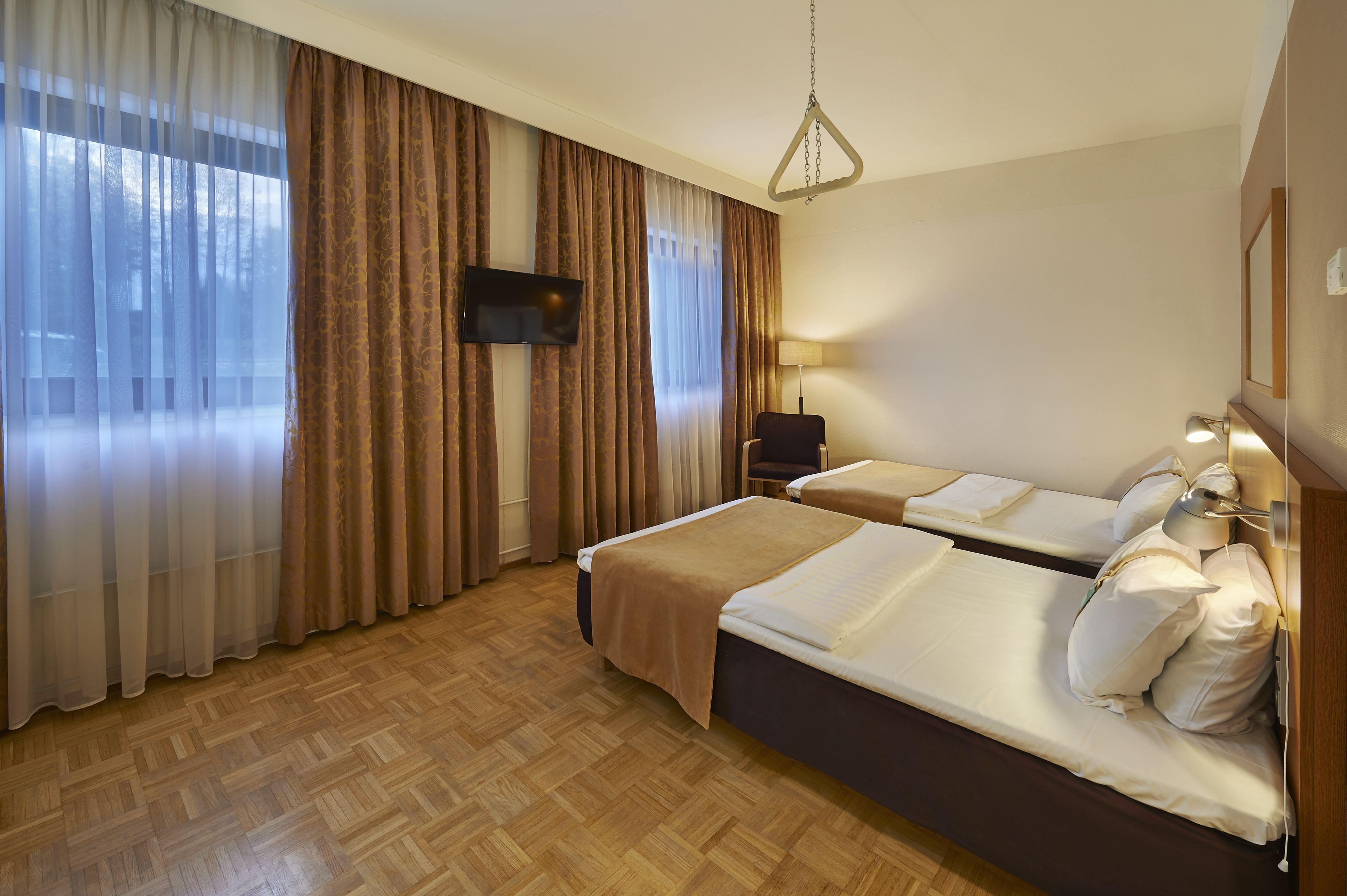 Hotel Helsinki-vantaa Airport By Ihg 4*
