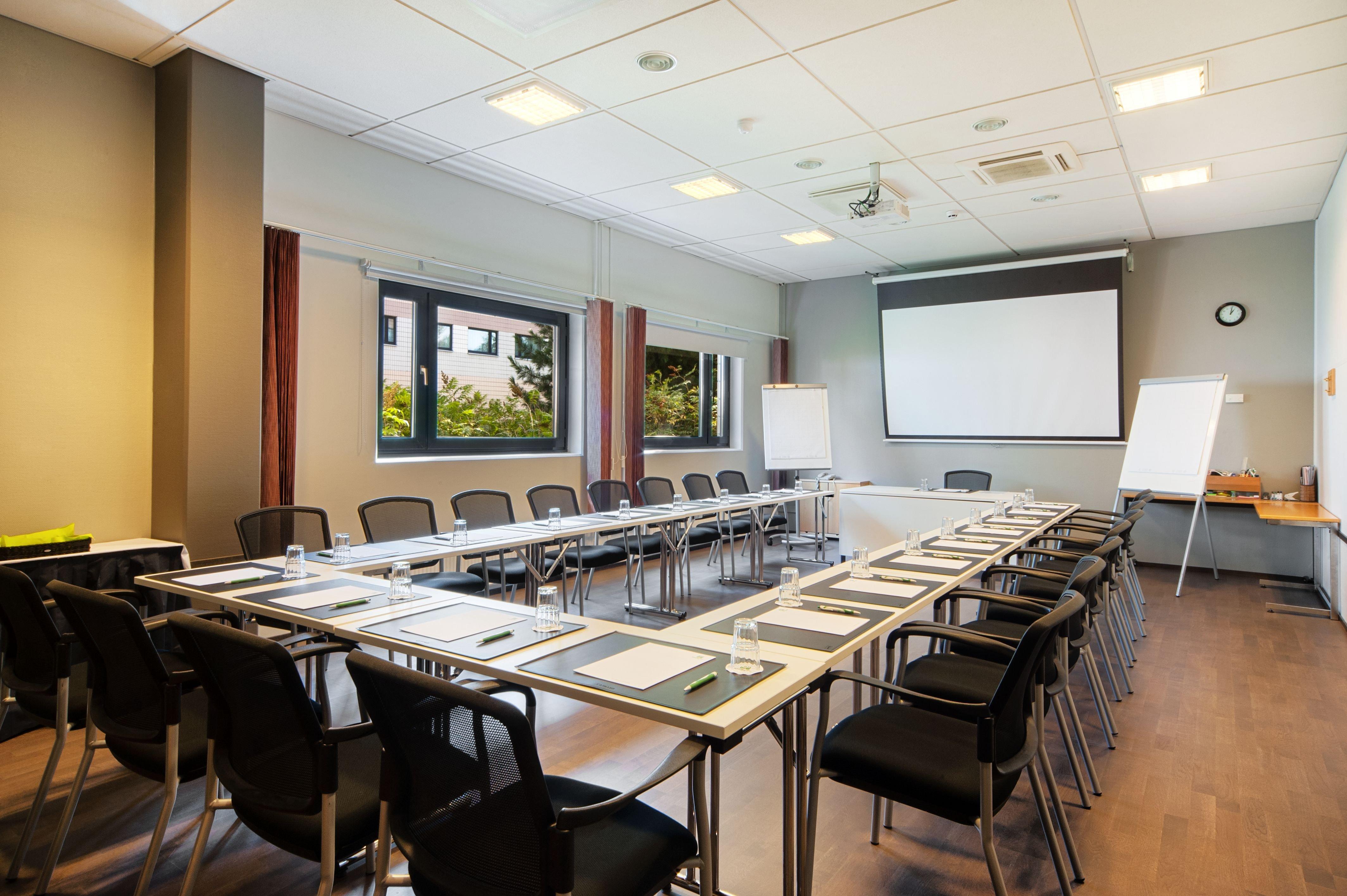Helsinki-vantaa Airport By Ihg Hotel 4*